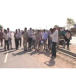 youth murdered and thrown his body road side