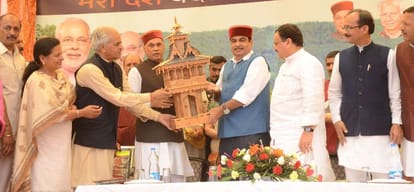 cm virbhadra singh appreciate union minister nitin gadkari efforts towards development
