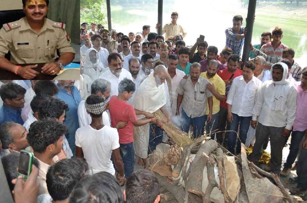 funeral of sho santosh kumar in jaunpur uttar pradesh who died in jawahar bagh mathura firing