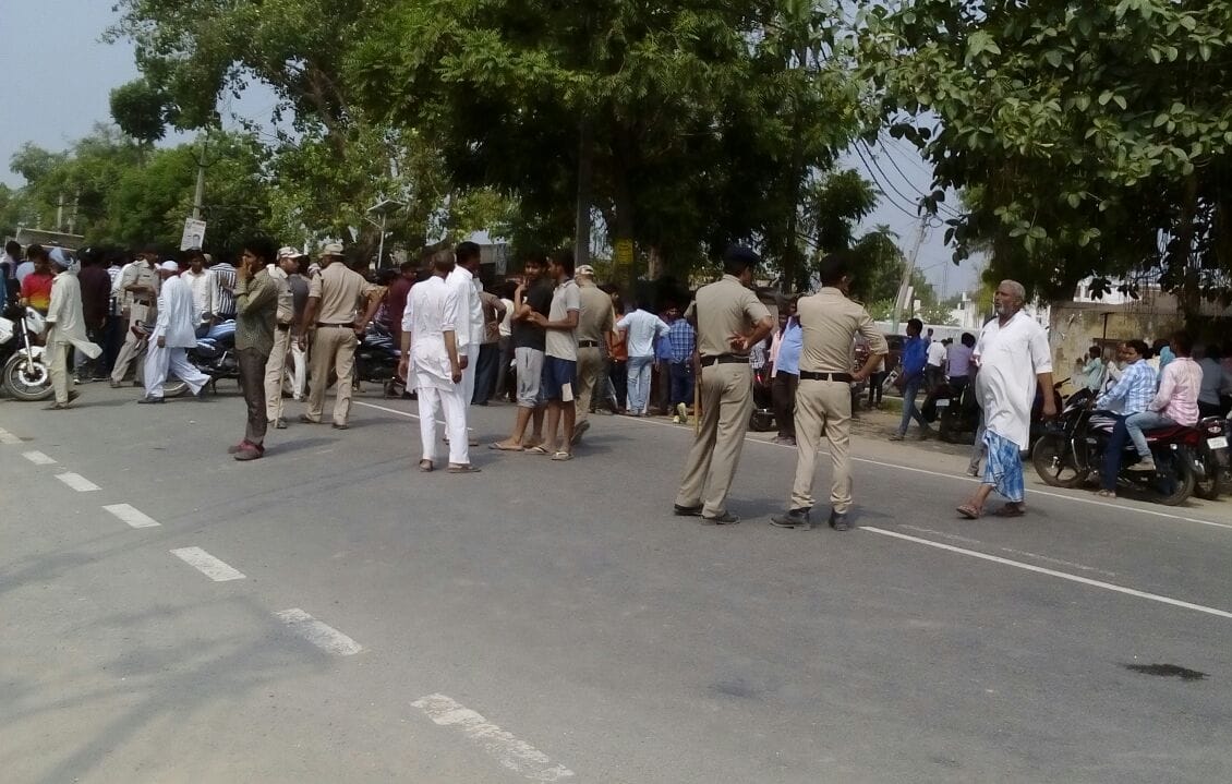 villager angry due to road accident in haridwar