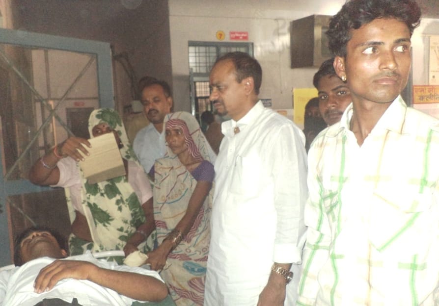 Road accident Husband injured