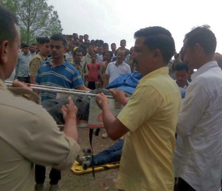 bolero fell into trench, 7 died, see photos
