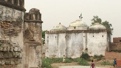 are these three babari masque?