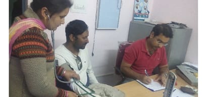 9 trackers rescued from Bada Bhangal, kangra.