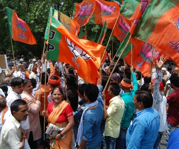 bjp protest against mathurakand in lucknow