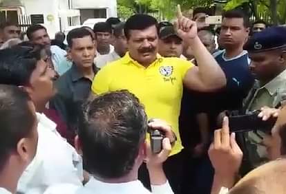 Uttrakhand: Champion blamed on CM rawat for attack
