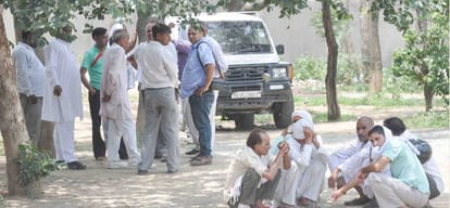 Honor Killing: unhappy with love affair of his sister, her murdered her