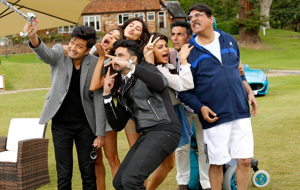 Kriti Sanon To Romance Akshay Kumar In Sajid Nadiadwala Film Housefull 4 