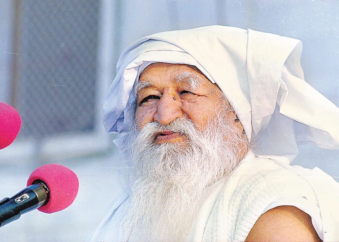 story of jai gurudev and his three followers
