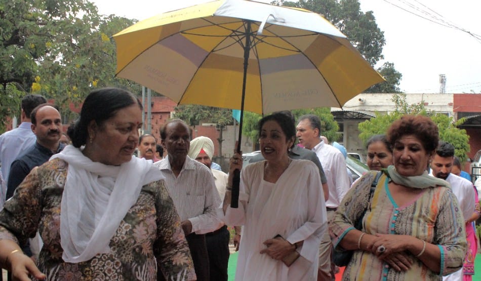 MP kirron Kher opening of reading room at Sector-23