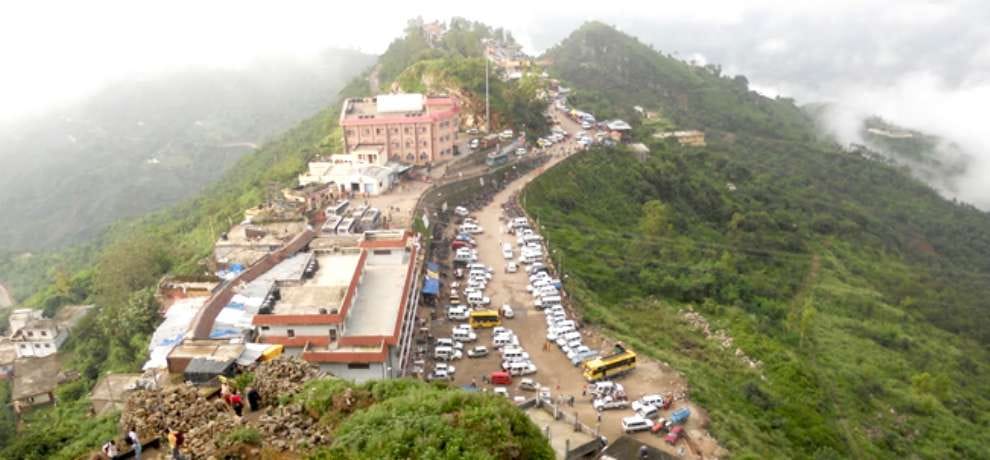 350th birth anniversary of guru gobind singh special, sikh people faith in naina devi mandir