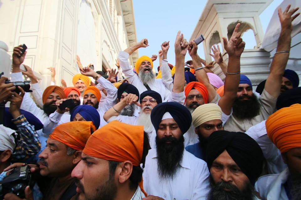 rampage on misbehave in darbar sahib on operation blue star 32th anniversary