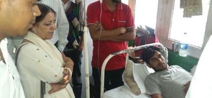 SFI hunger strike at HPU, Student unconscious, admit at IGMC.