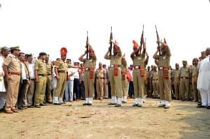 Girish martyr 's funeral with state honors