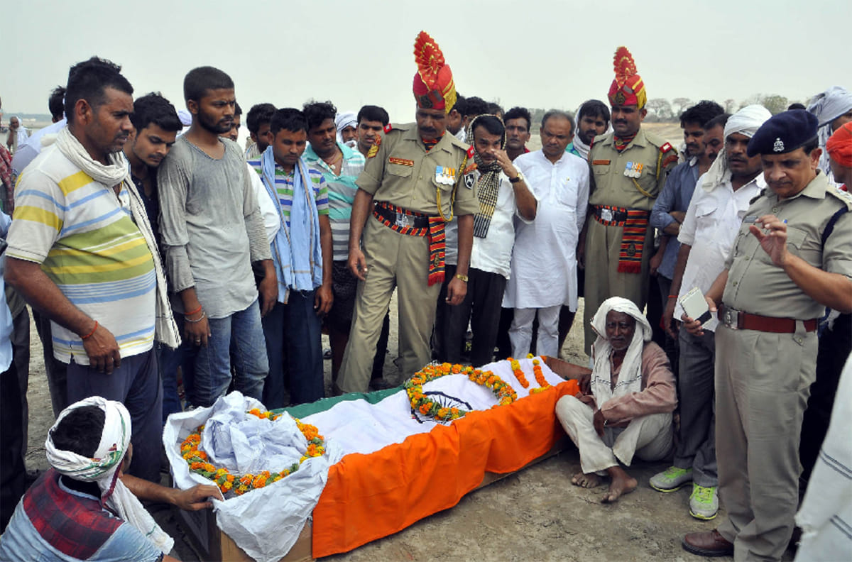 tribute given to girish kumar shukla