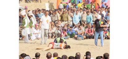 khali gave gift a gift of wrestler academy to Ghanahatti