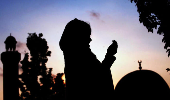 Showing moon first of Ramadan Rosa Today