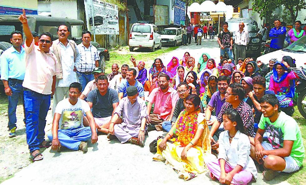 BJP protest against water shortage