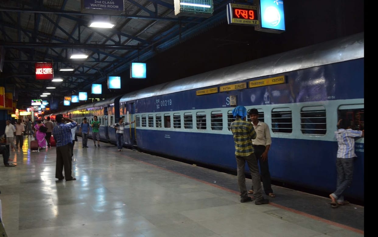 Coach indicator stopped, passenger trouble