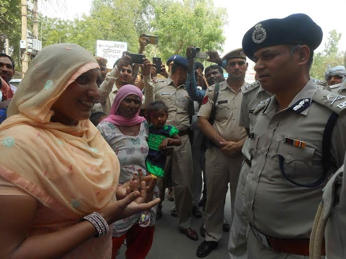 real inside story of moving private bus bomb blast at fatehabad, see pictures