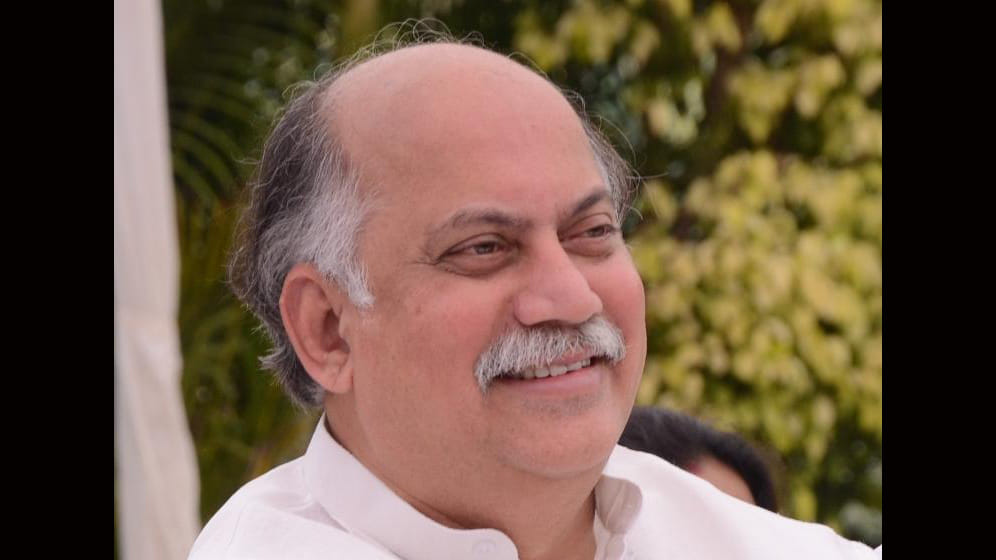 gurudas kamat resigns from indian national congress before bmc election
