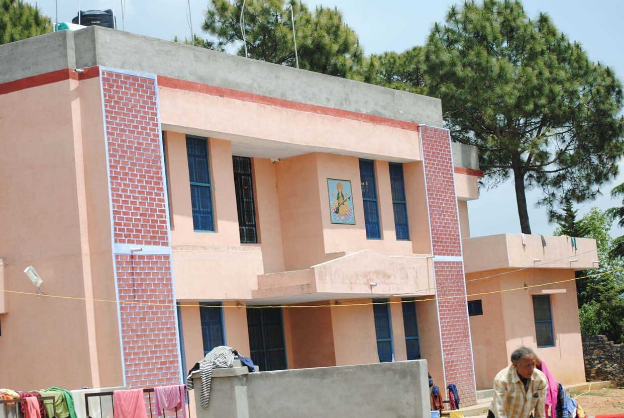 halvasiya, school, dispute, bhiwani