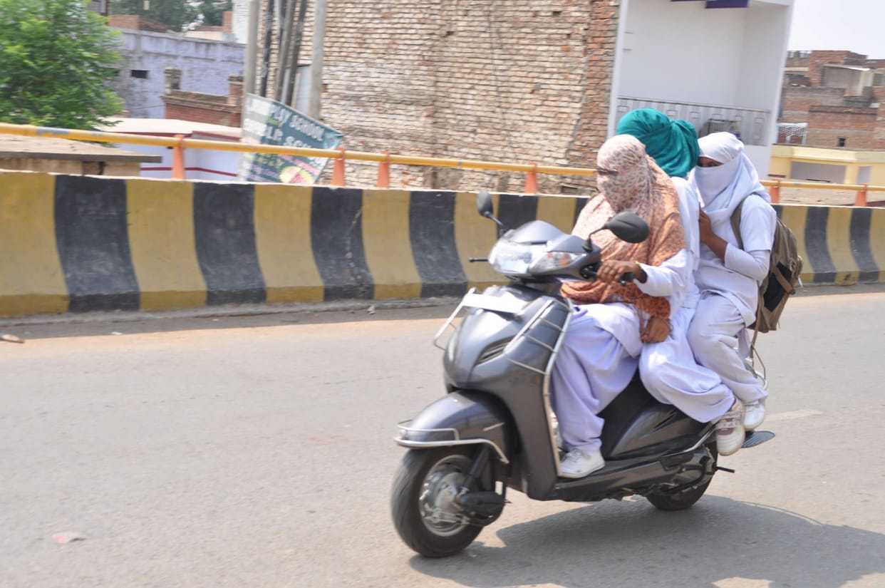 The temperature reached 44, people suffering