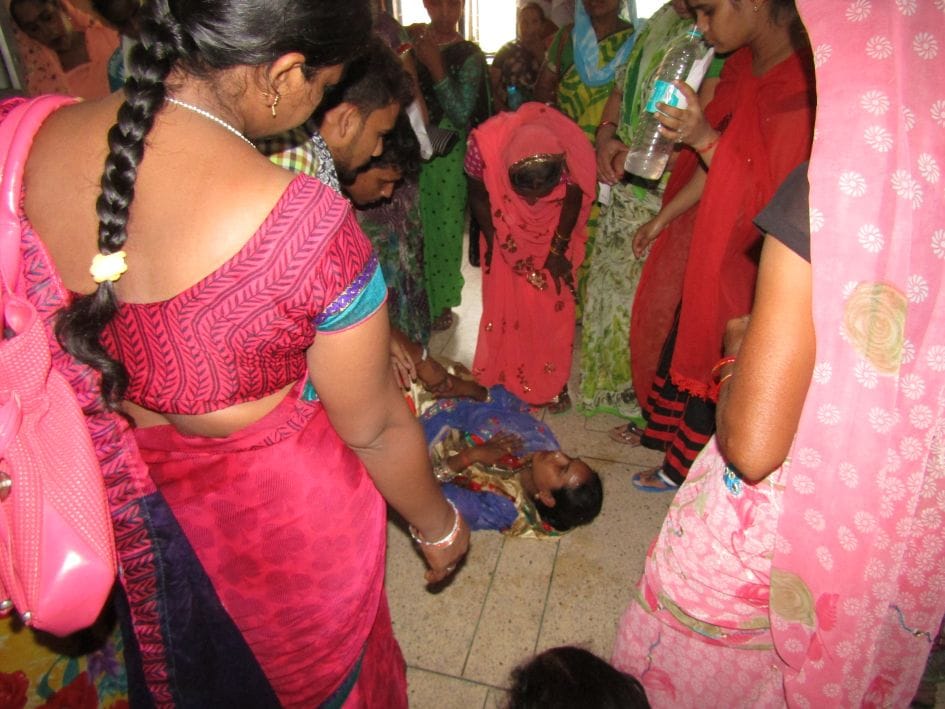 The heat produced by the fire, suffering Uglti