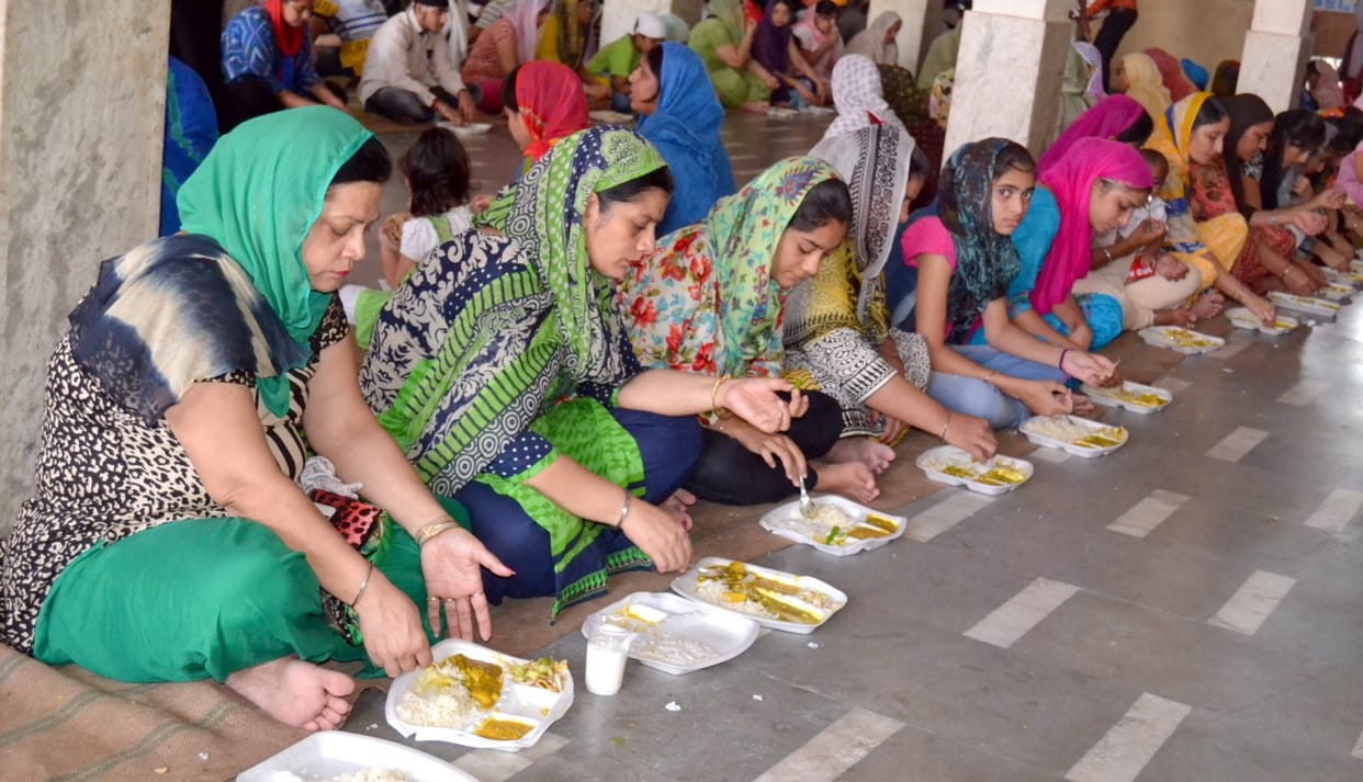  Martyrdom day of Guru Arjun Dev Dressed in Gurudwara at Dewan