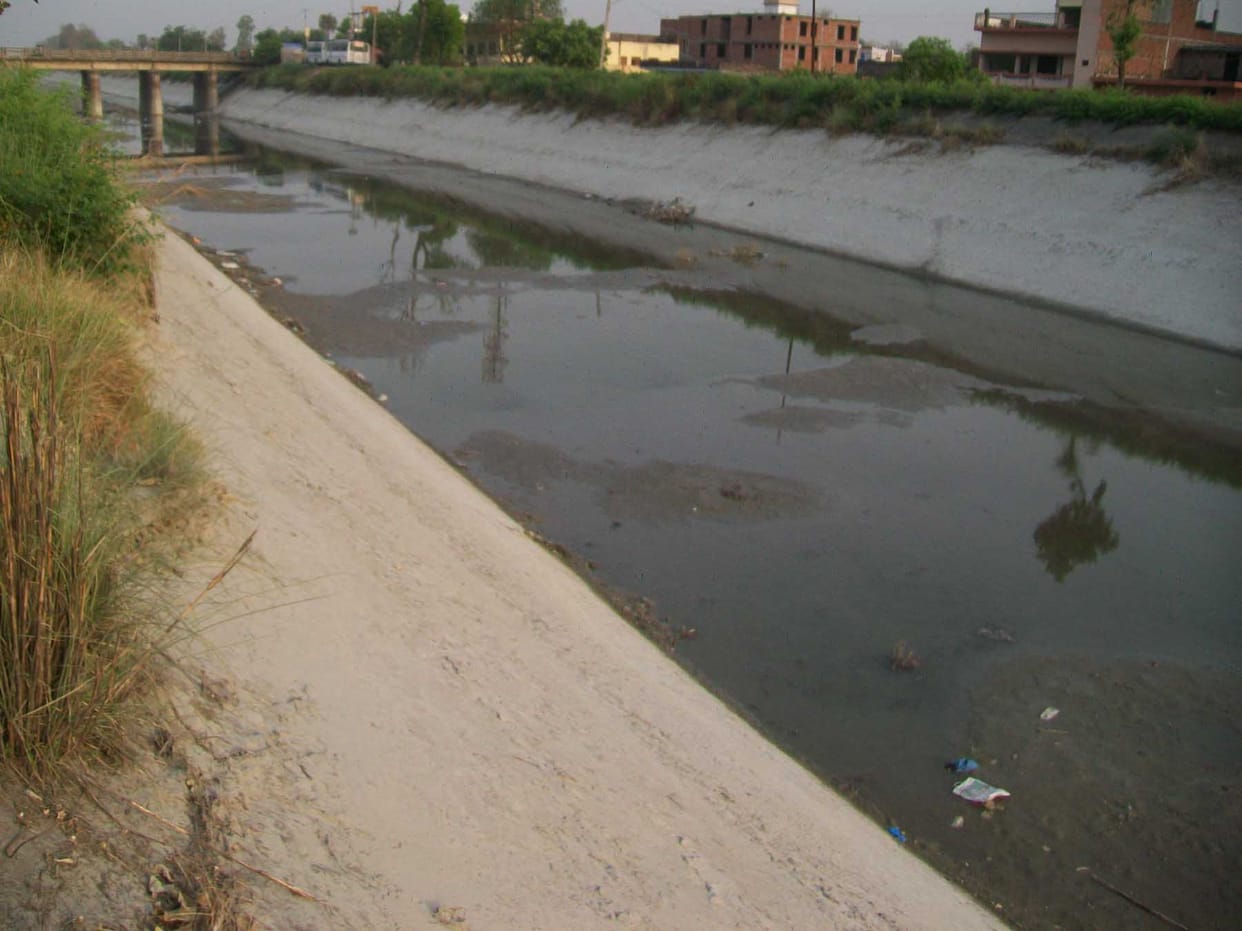 Waiting for the rain water in the canals