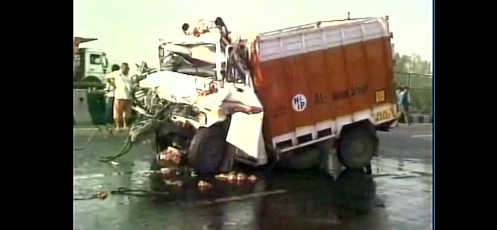 2 persons dead after a truck rammed into another on Delhi-Gurugram express way