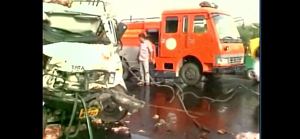 2 persons dead after a truck rammed into another on Delhi-Gurugram express way