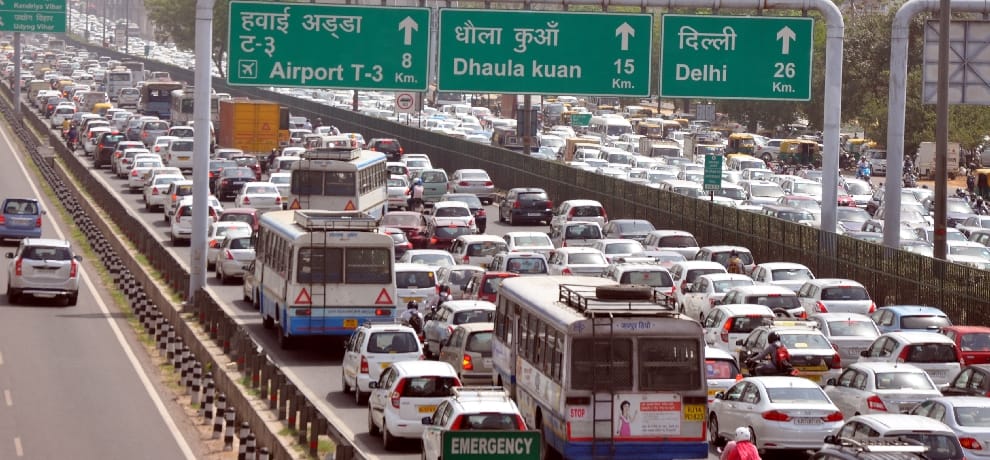 Tragic incident on the Delhi-Gurgaon Expressway hopelessly trapped in the body
