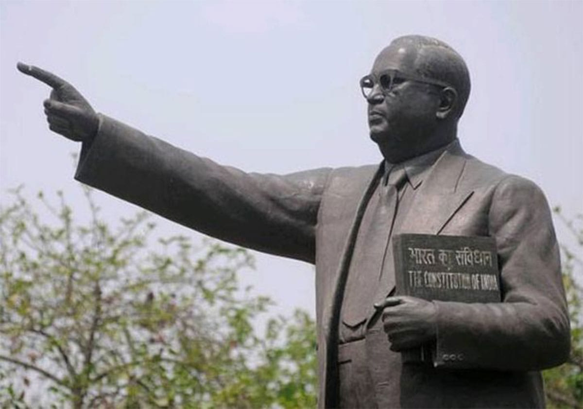 alert on the issue of vandalisation of statues