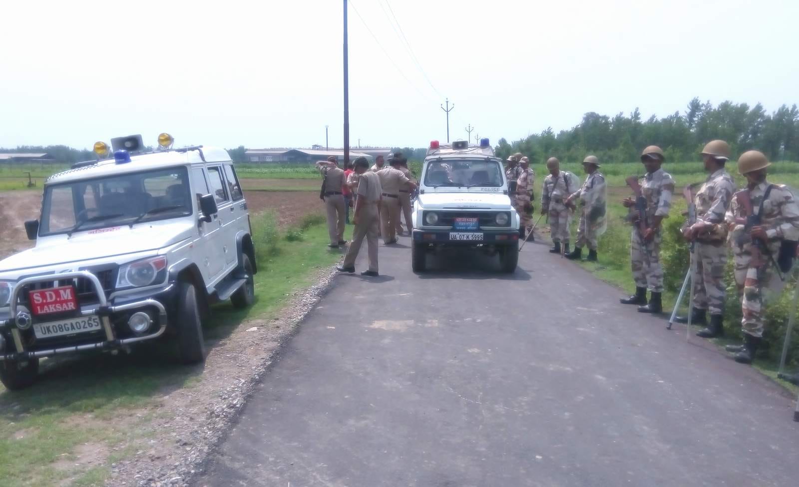 police and paramilitary forces to stop mahapanchayat in roorkee.