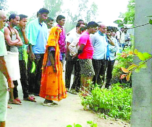 Police found a body of a woman in barabanki.