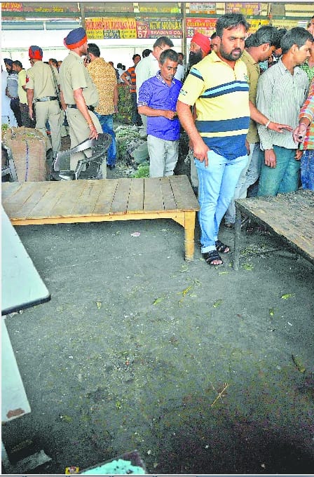 young boy gabbar died in gangwar in new sabji mandi ludhiana