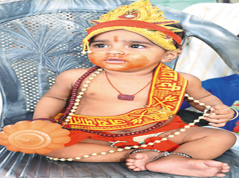 Hymns, chants and cheers from the devotional atmosphere
