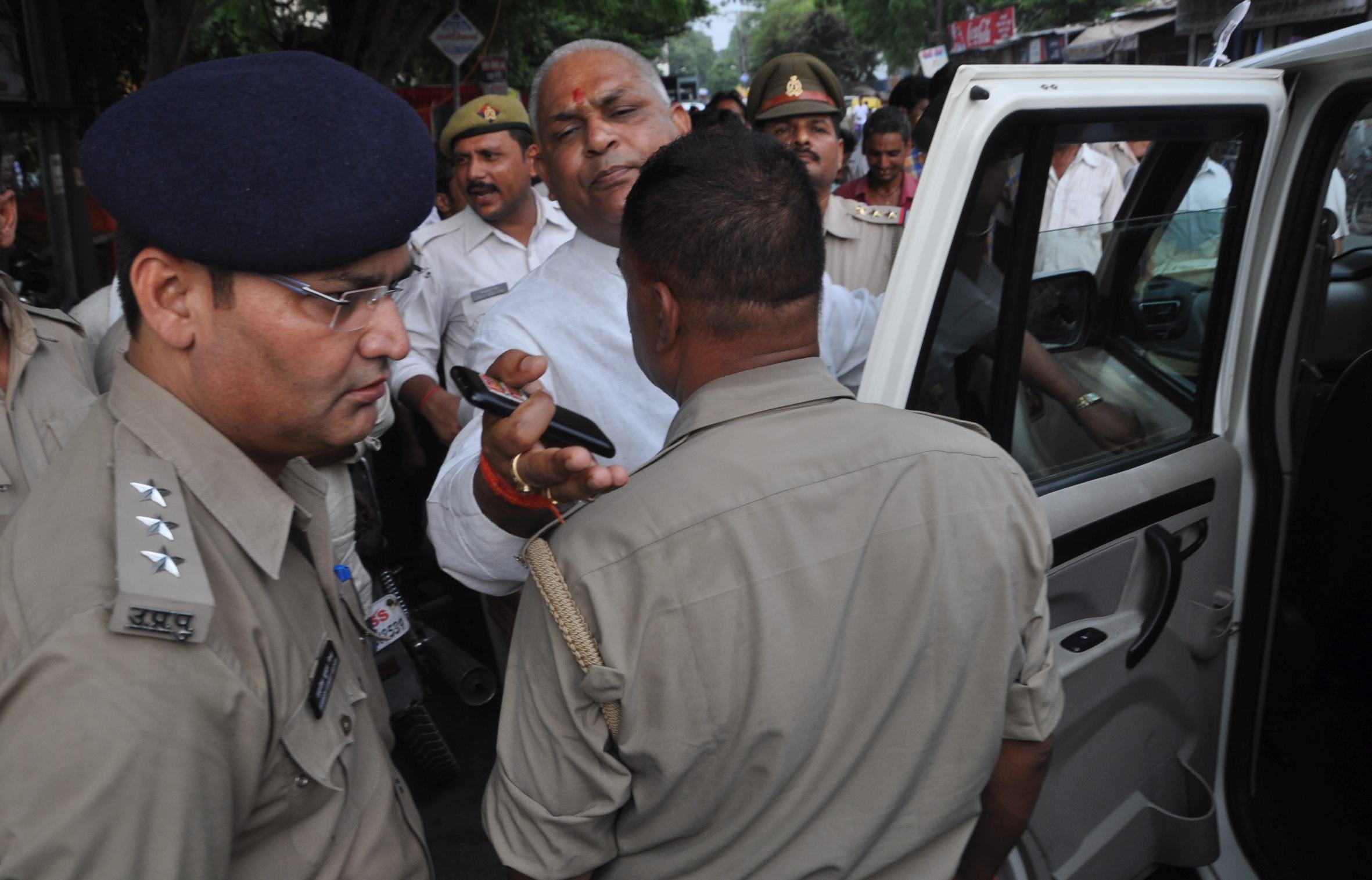 so called sp leaders threats traffic police