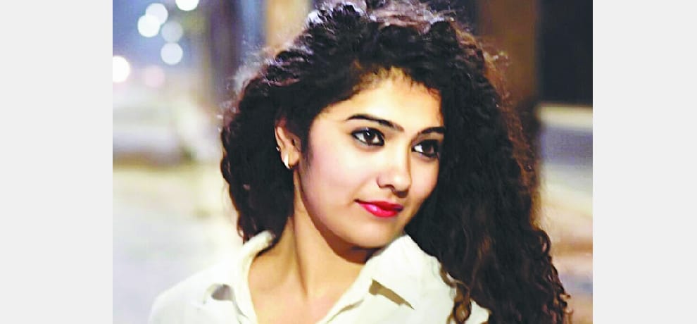 Himachali Singer Rachana Arora shines in Punjabi film industry.