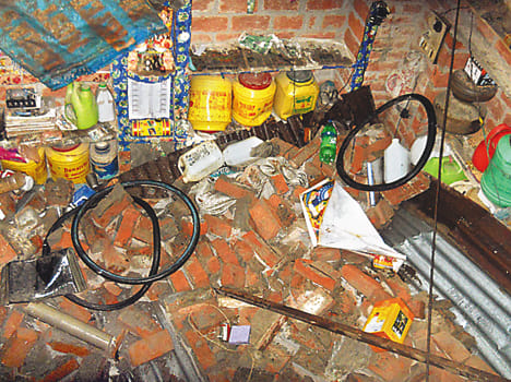 Teen flew, fell pillars and walls