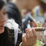 foreign women have two crores party drugs, arrest