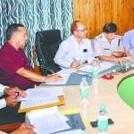पिथौरागढ़ में विकास कार्यों की समीक्षा करते विधायक मयूख महर