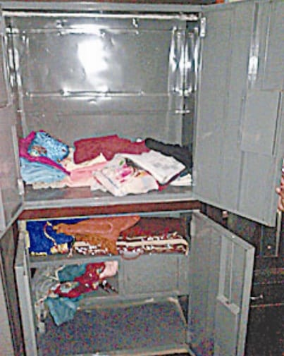 thieves entered in two houses