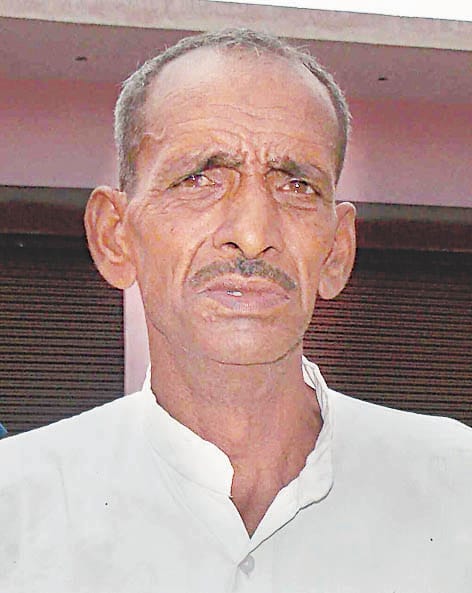Bikers 3.60 lakh looted from farmers