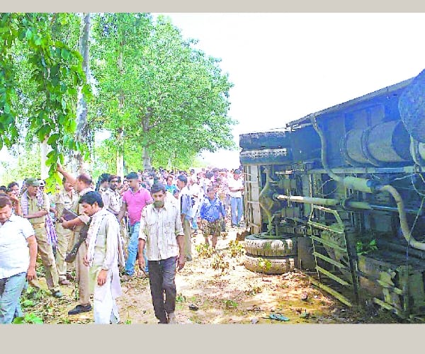 Bus accident in Sitapur.