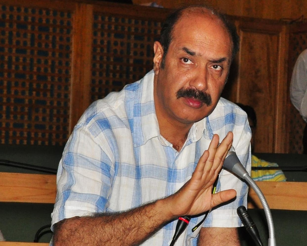 J&K govt suspends revenue officials after 2 MLAs included in