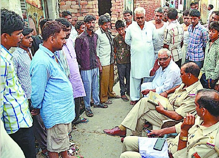 Body was found hanging in Hmidabad