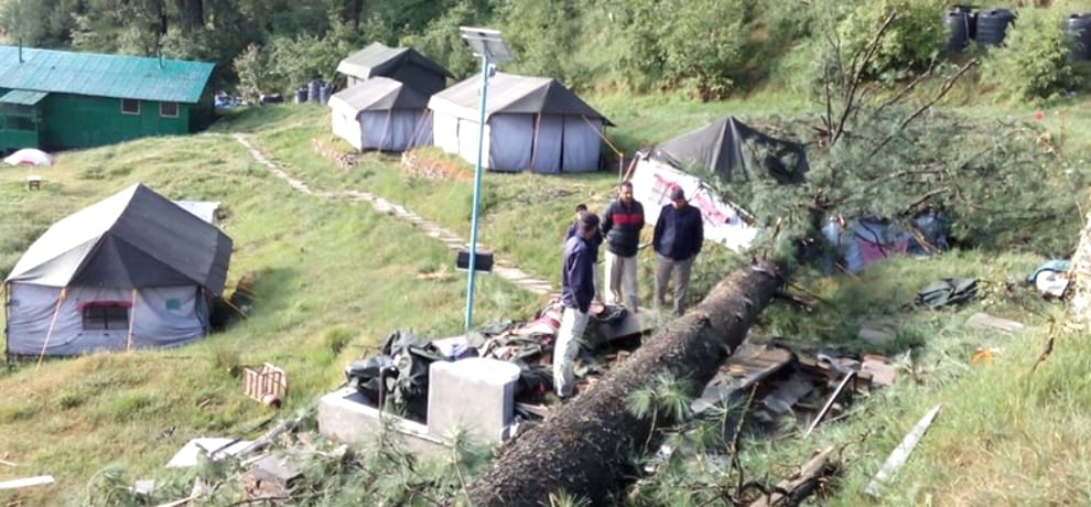 Narkanda Nature camp closed after tourist died in camp.