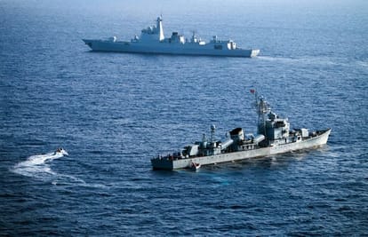 China plans Bond style top secret underwater 'military base' 10,000ft below sea